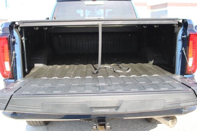 Used 2023 GMC Sierra 3500 Denali w/ Denali Ultimate Package AWD/4WD image 17