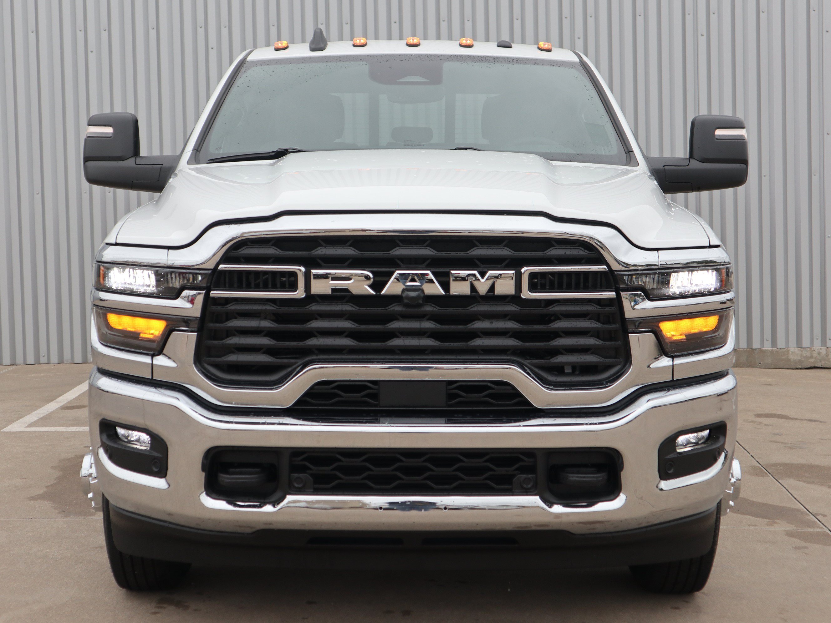 New 2026 RAM 3500 Tradesman AWD/4WD image 13