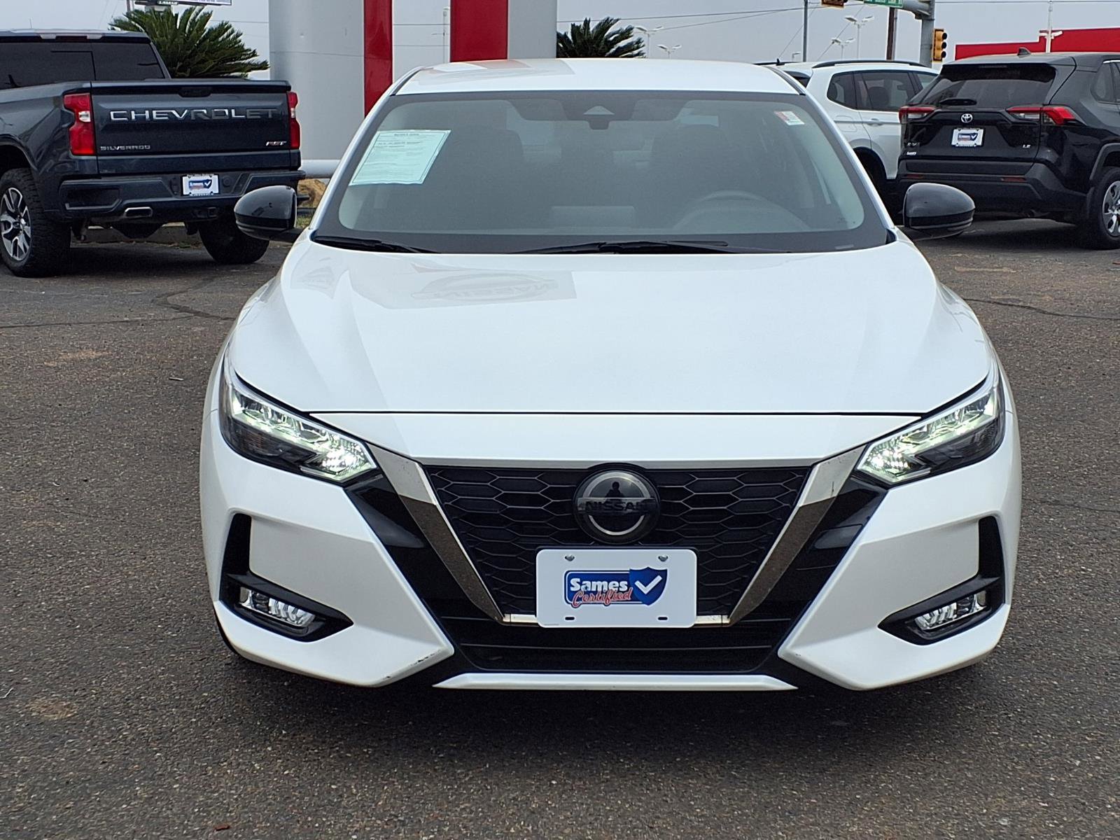 Used 2023 Nissan Sentra SR w/ Trunk Package image 2