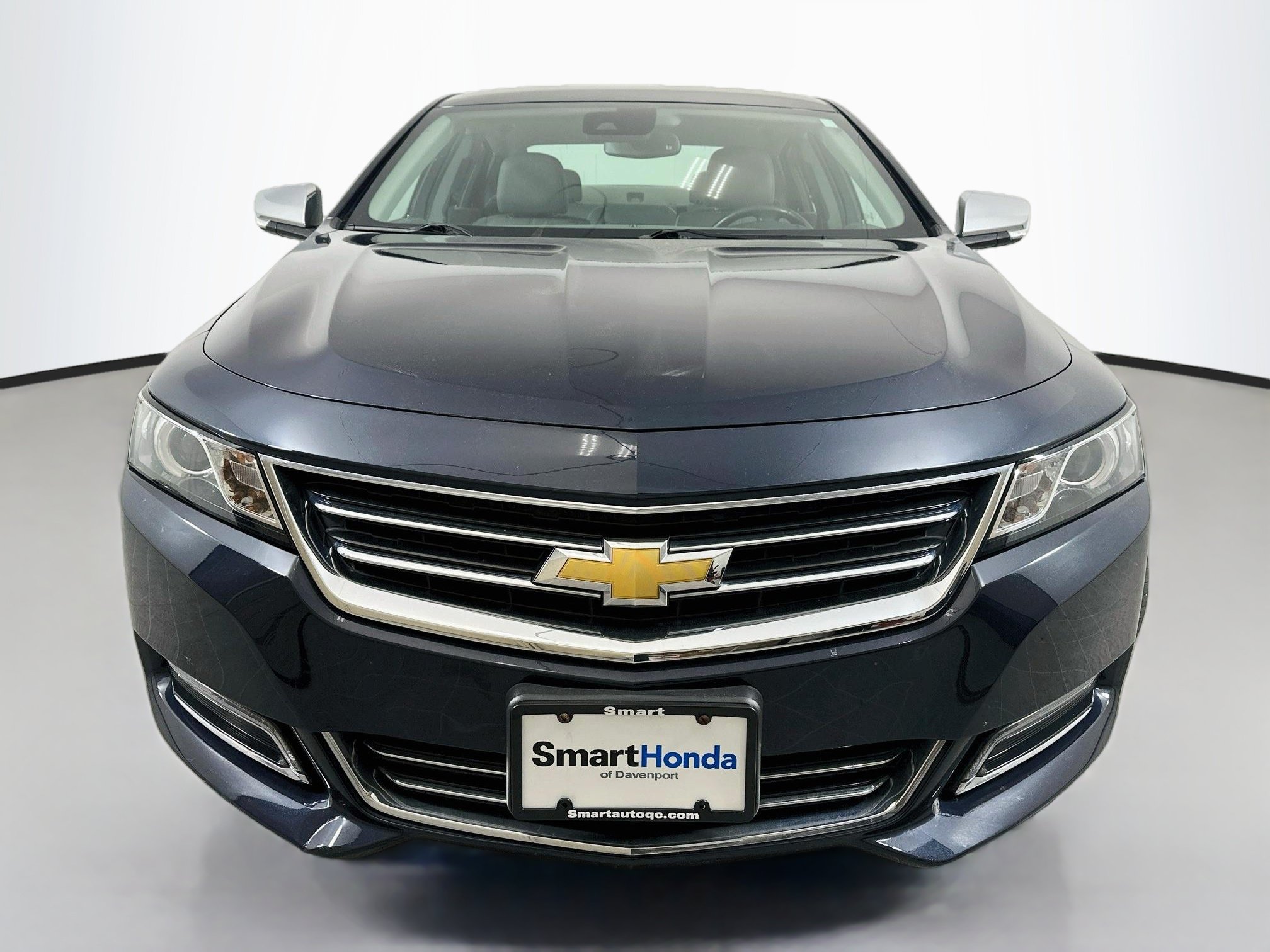 Used 2017 Chevrolet Impala Premier w/ Enhanced Convenience Package FWD image 2