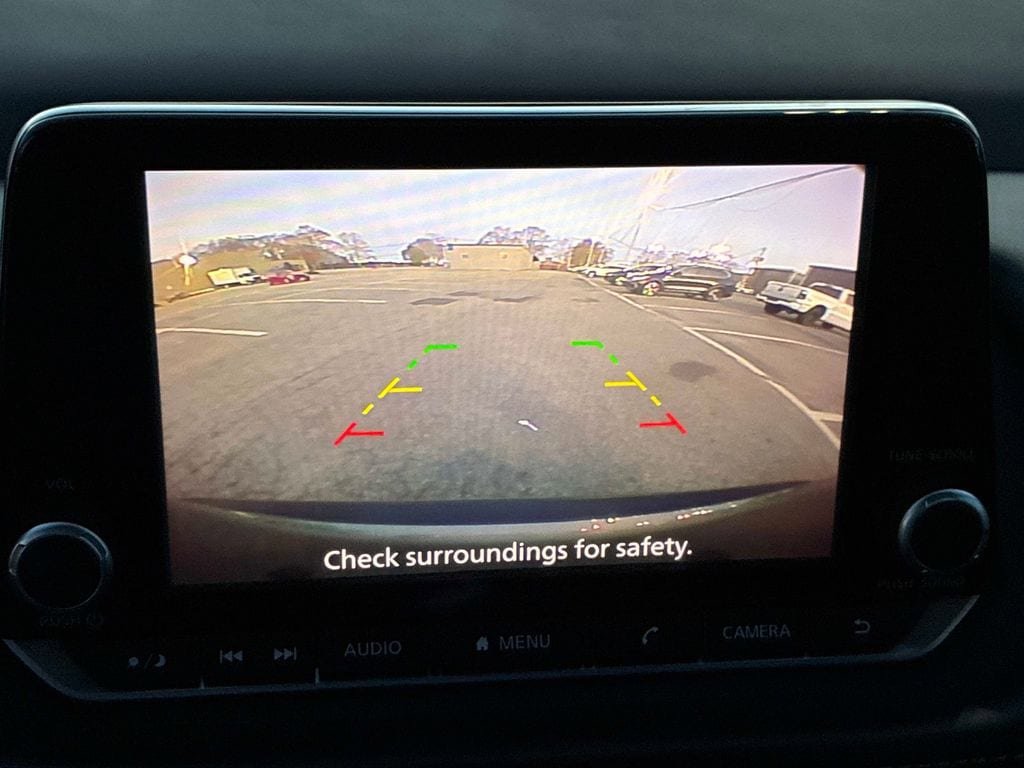 Used 2023 Nissan Rogue S AWD/4WD image 29