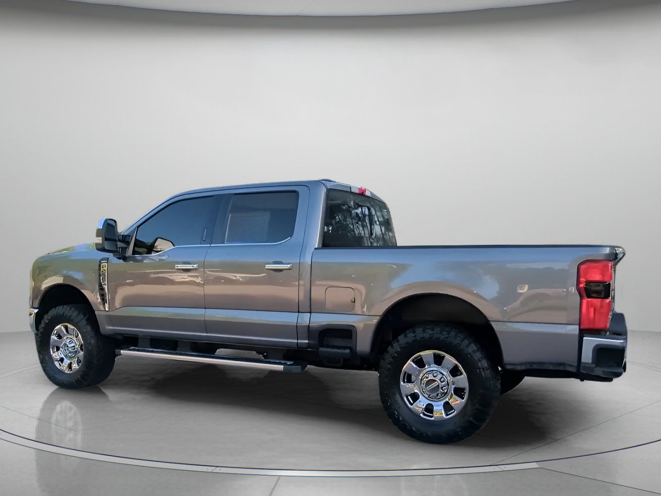 Certified 2024 Ford F250 Lariat w/ Chrome Package AWD/4WD image 16