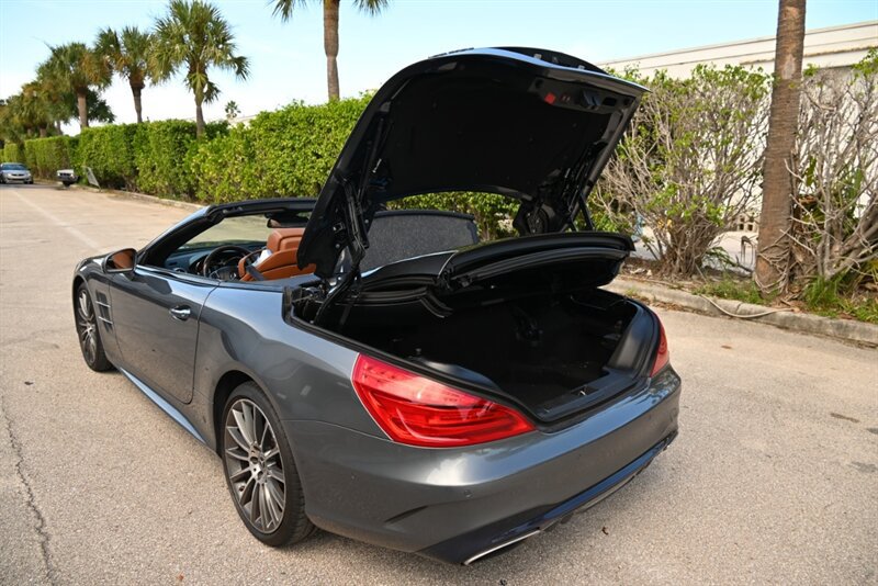 Used 2017 Mercedes-Benz SL 450 image 31