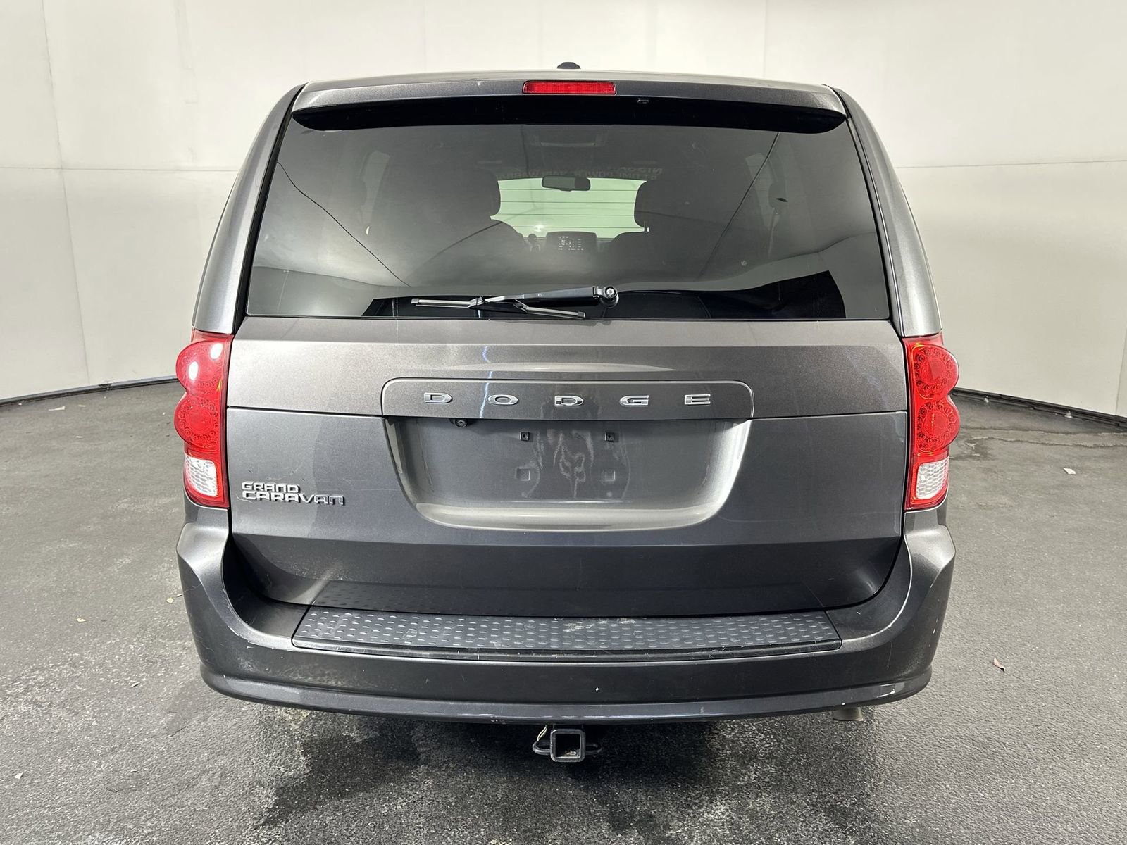 Used 2017 Dodge Grand Caravan SE image 7