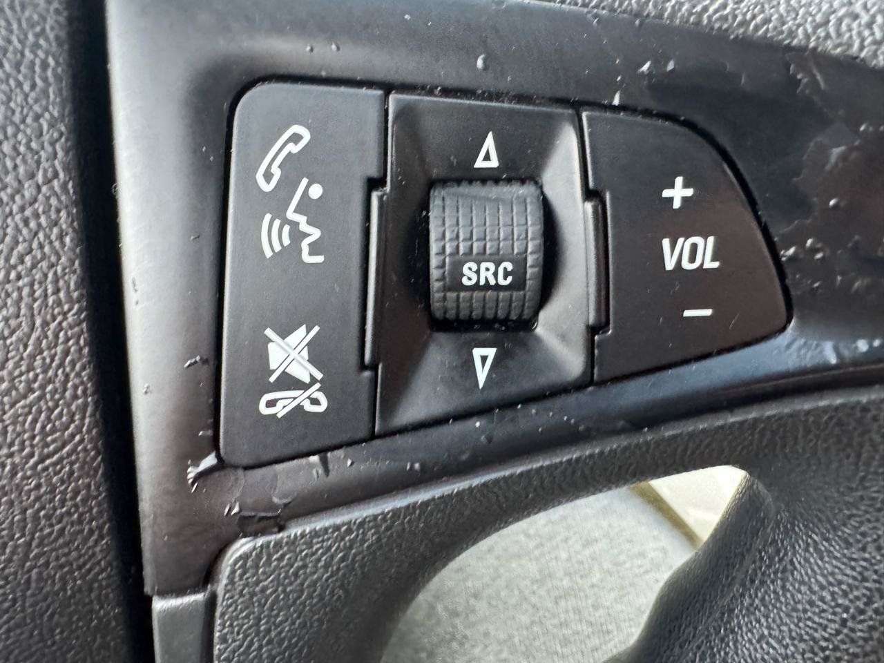 Used 2014 Chevrolet Equinox LS FWD image 16