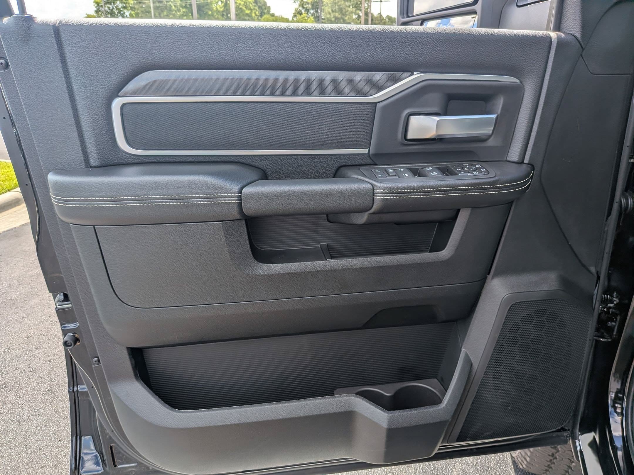 New 2026 RAM 2500 Big Horn AWD/4WD image 10