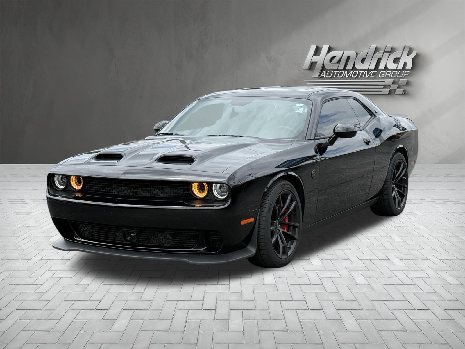 Used 2023 Dodge Challenger SRT Hellcat w/ Driver Convenience Group RWD image 5