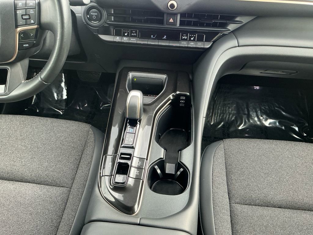 Certified 2024 Toyota Crown XLE AWD/4WD image 13