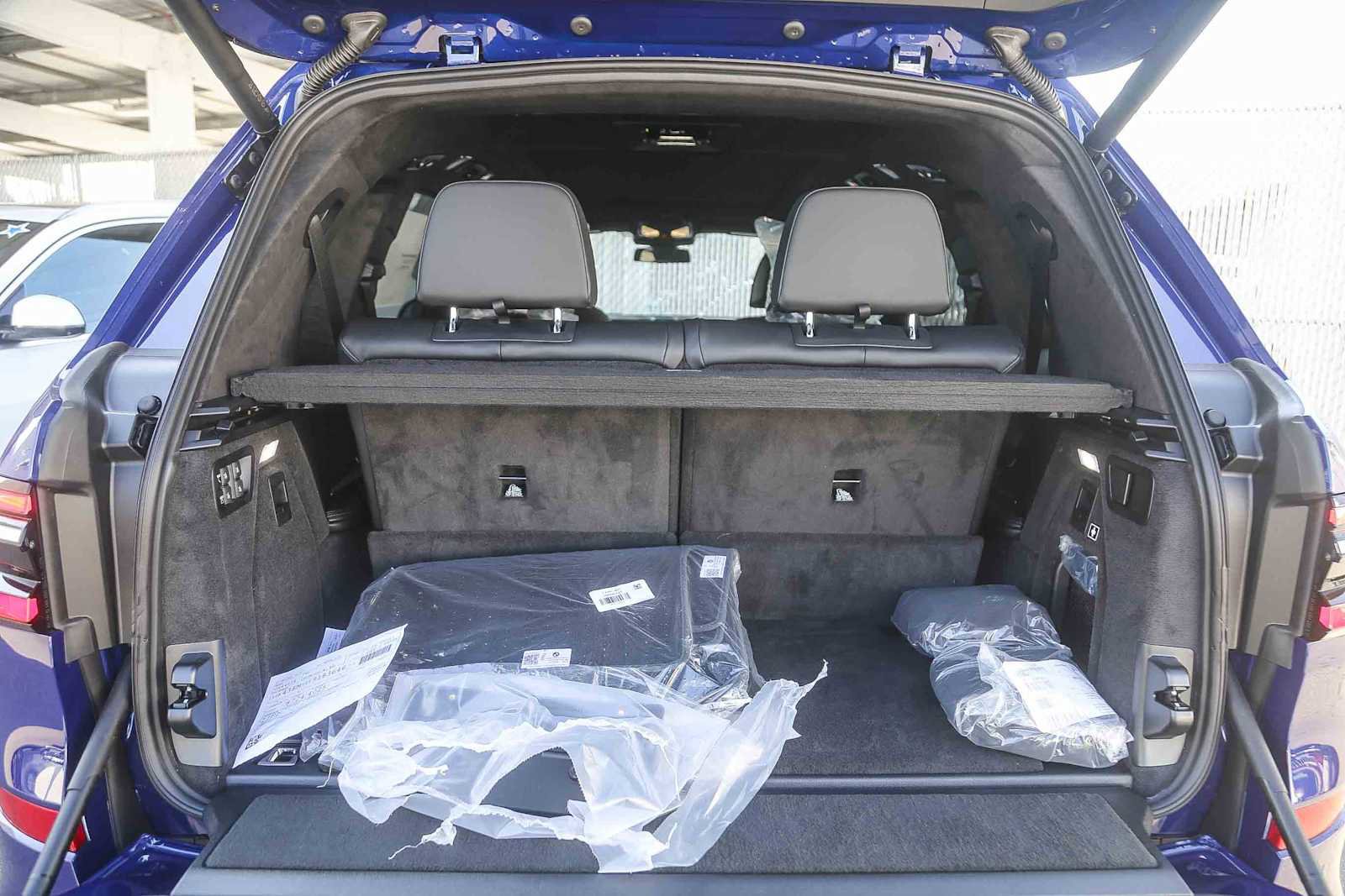 New 2026 BMW ALPINA XB7 image 24