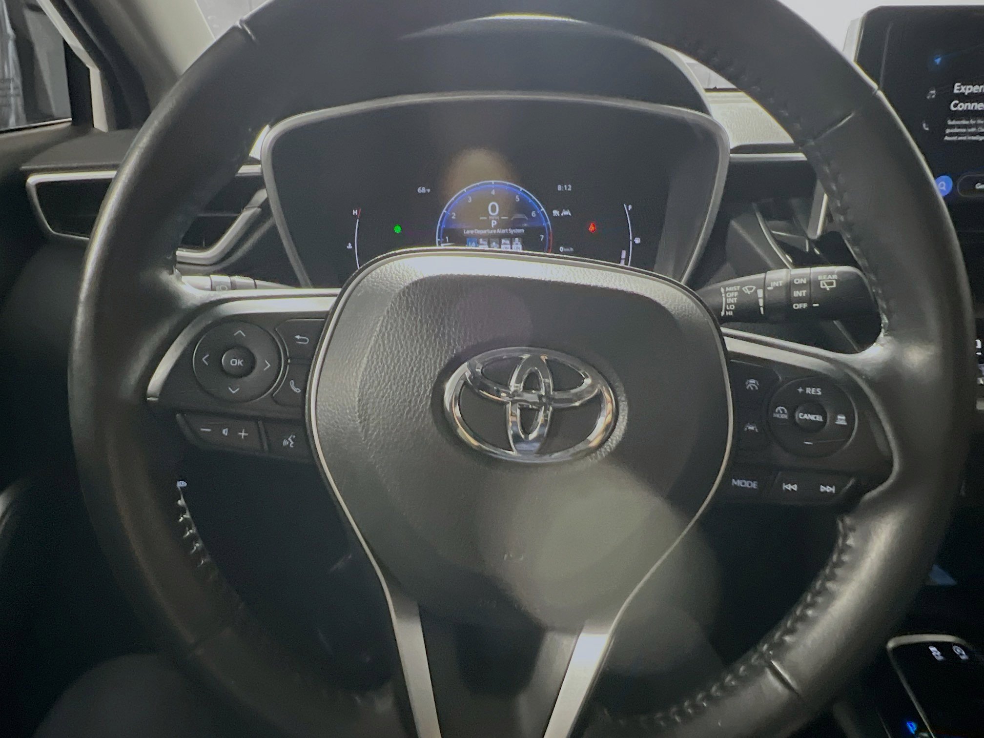 Used 2023 Toyota Corolla Cross XLE FWD image 18