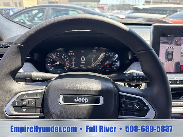 Used 2023 Jeep Compass Latitude w/ Sun and Sound Group AWD/4WD image 27