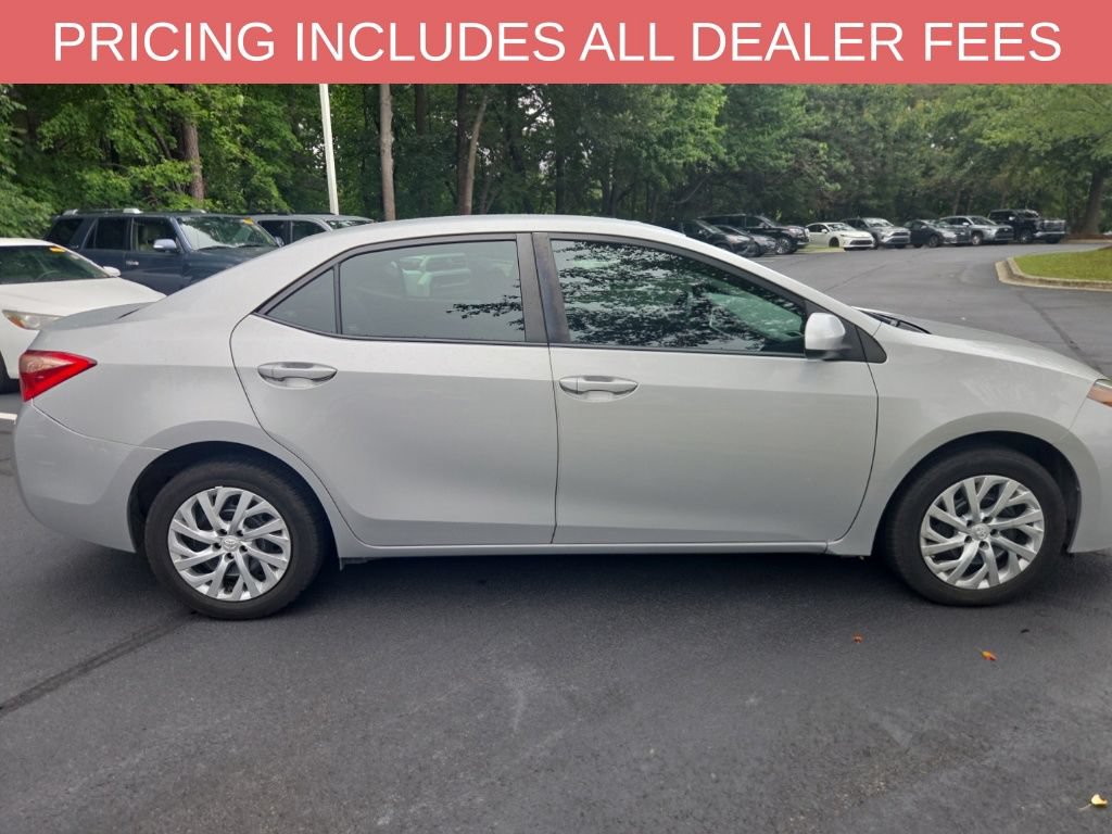 Used 2018 Toyota Corolla LE FWD image 12