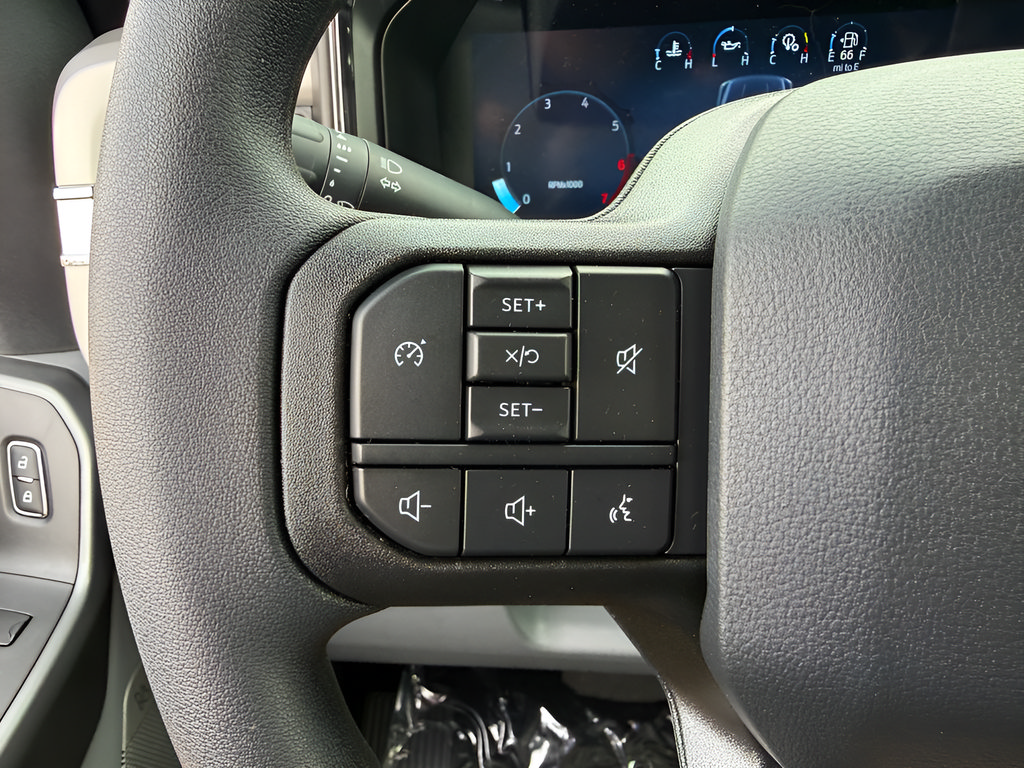 New 2026 Ford F250 XLT w/ XLT Premium Package AWD/4WD image 16