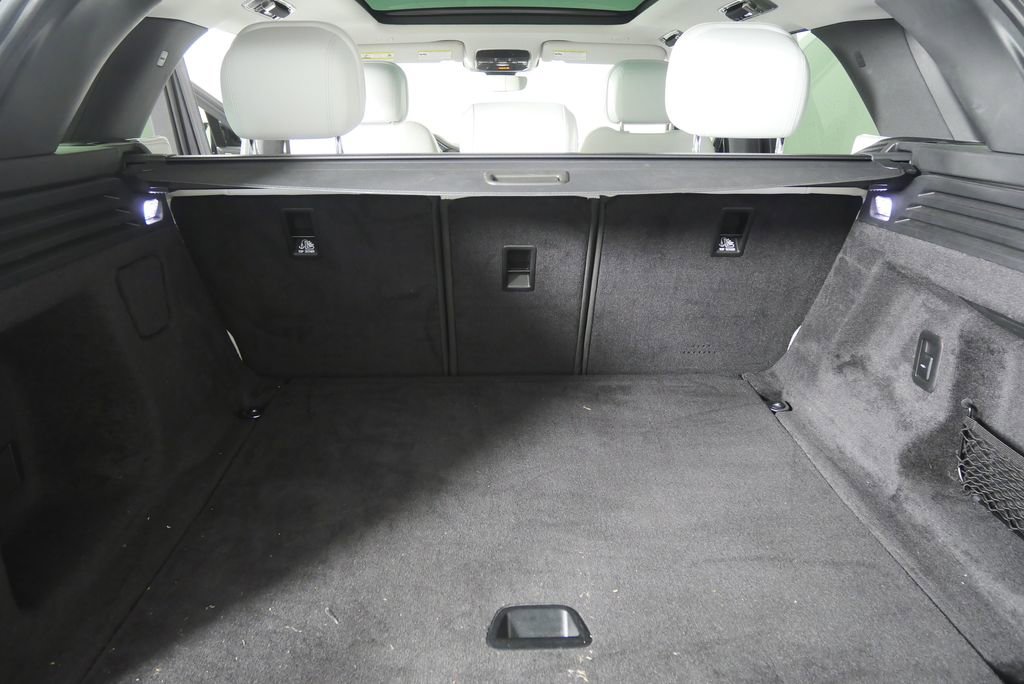 Used 2023 Land Rover Range Rover Sport SE image 18