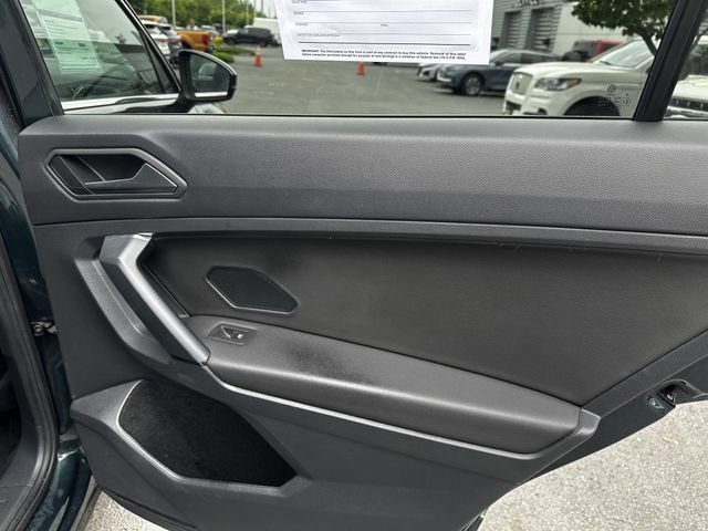 Used 2019 Volkswagen Tiguan SEL R-Line AWD/4WD image 39