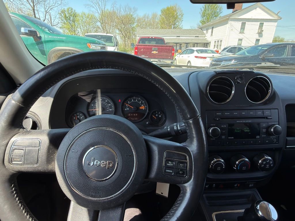 Used 2014 Jeep Patriot Latitude FWD image 8