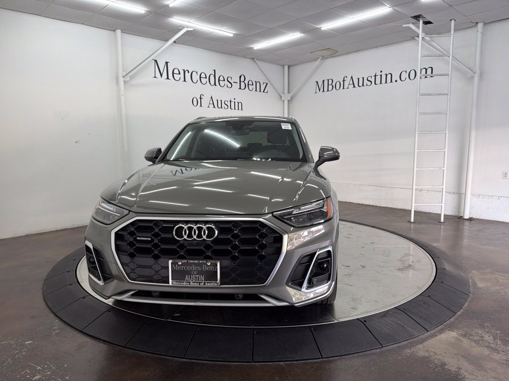 Used 2023 Audi Q5 2.0T Premium Plus AWD/4WD image 2