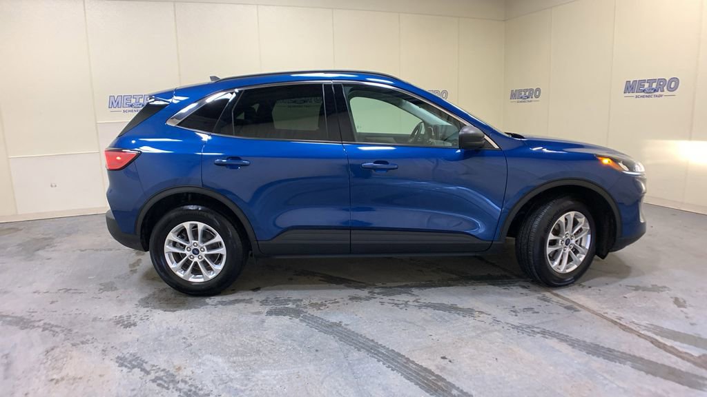 Certified 2022 Ford Escape SE w/ Convenience Package image 2