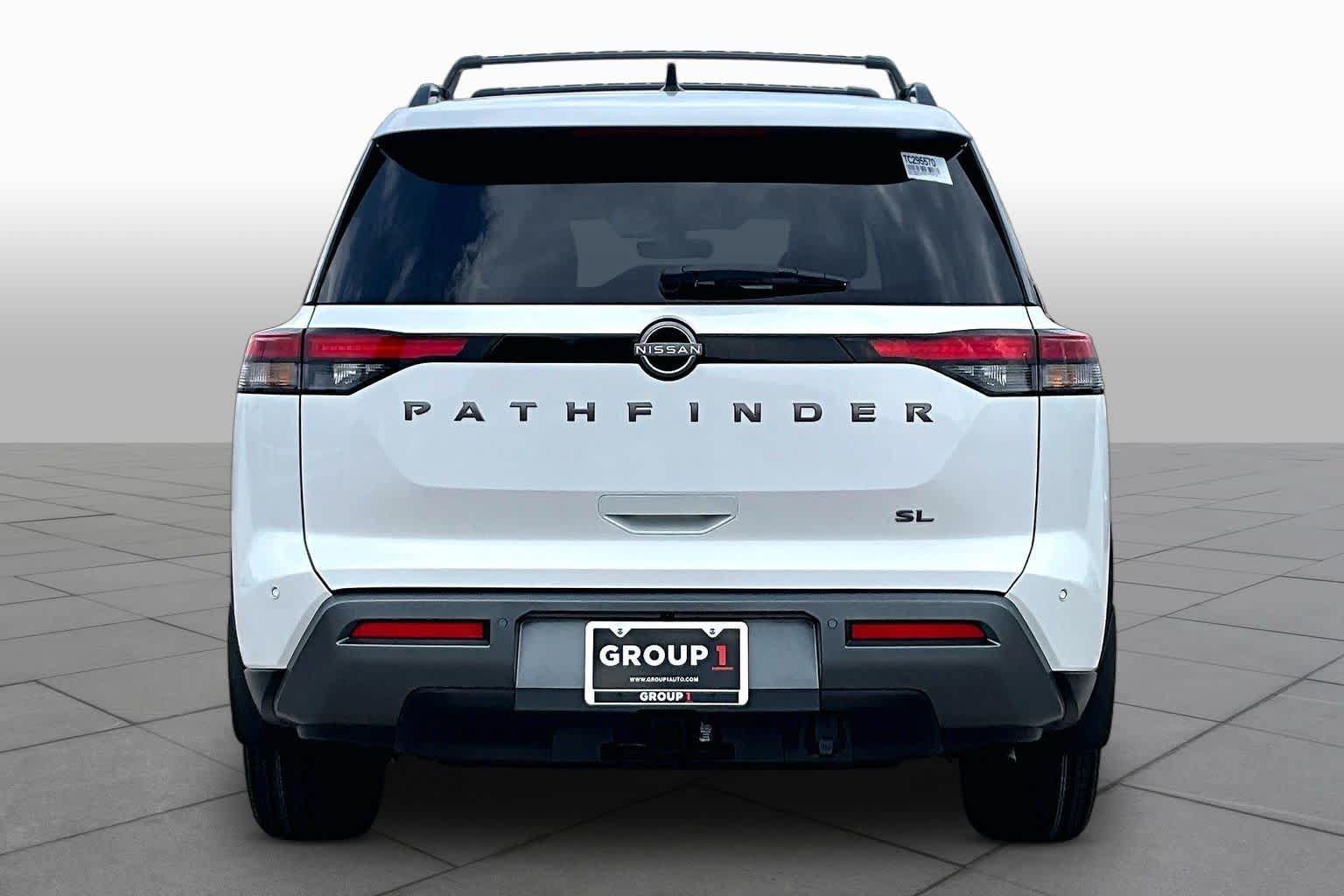 New 2026 Nissan Pathfinder SL FWD image 4