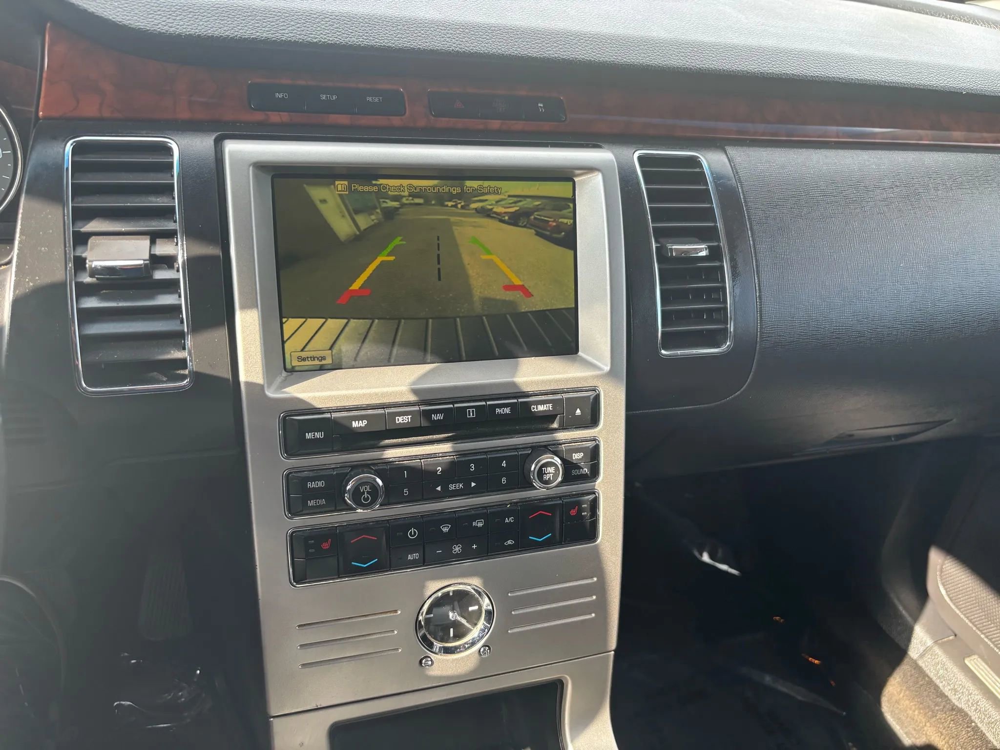 Used 2010 Ford Flex Limited image 14