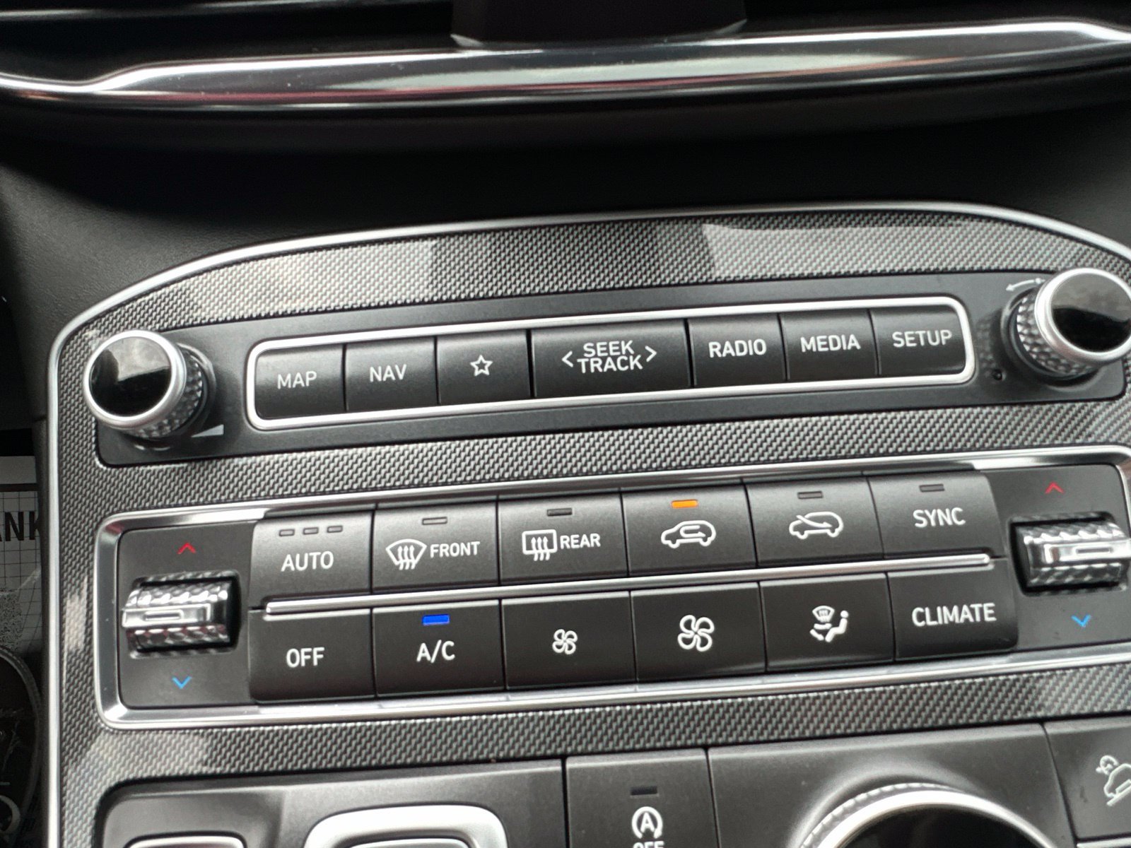 Used 2023 Hyundai Santa Fe Limited AWD/4WD image 69