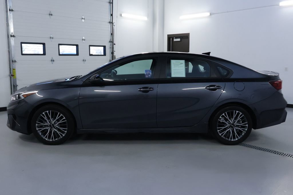 Used 2023 Kia Forte GT-Line image 4