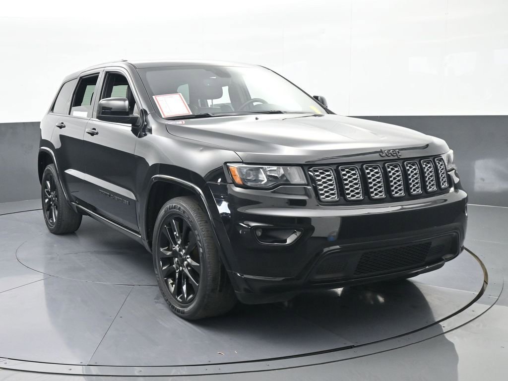 Used 2020 Jeep Grand Cherokee Altitude image 9