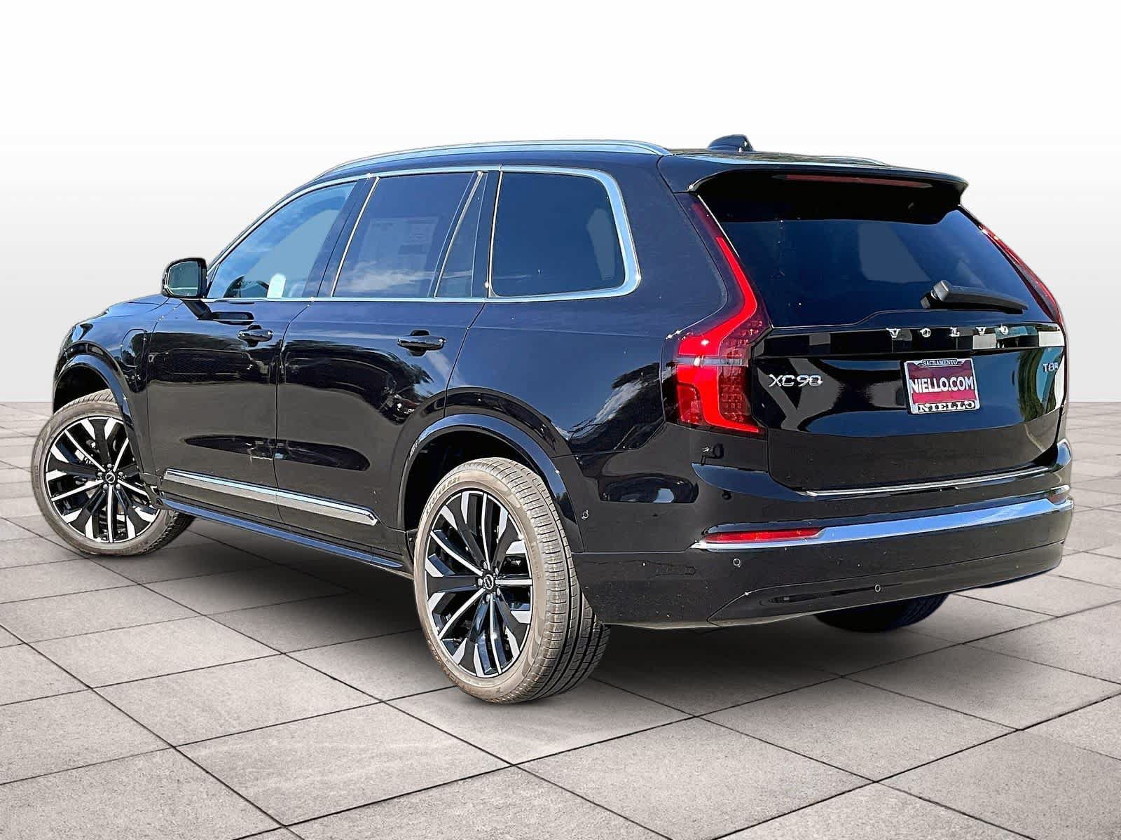 New 2026 Volvo XC90 T8 Ultra w/ Protection Package AWD/4WD image 3