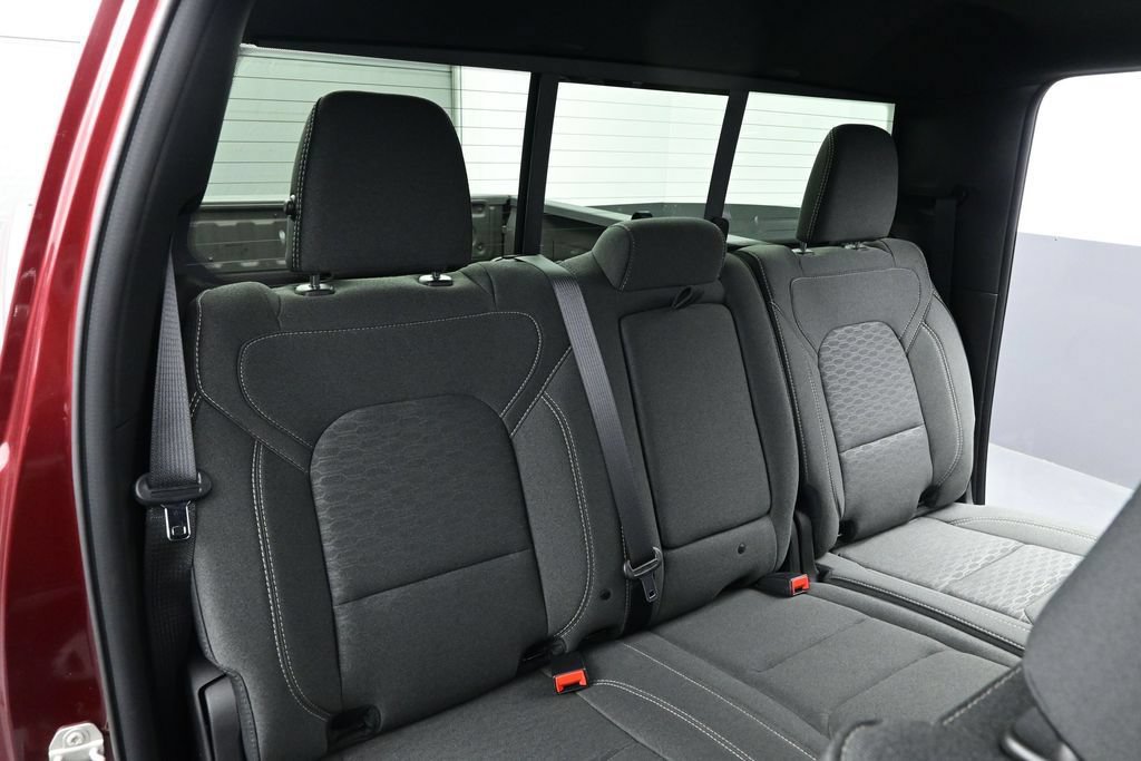 Used 2025 RAM 1500 Big Horn AWD/4WD image 17