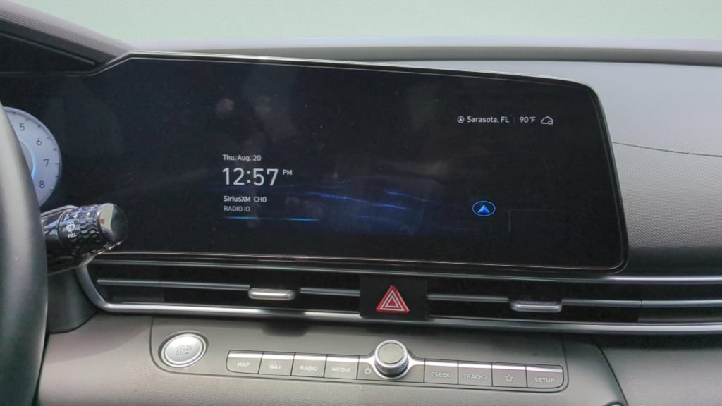 Used 2021 Hyundai Elantra SEL FWD image 15