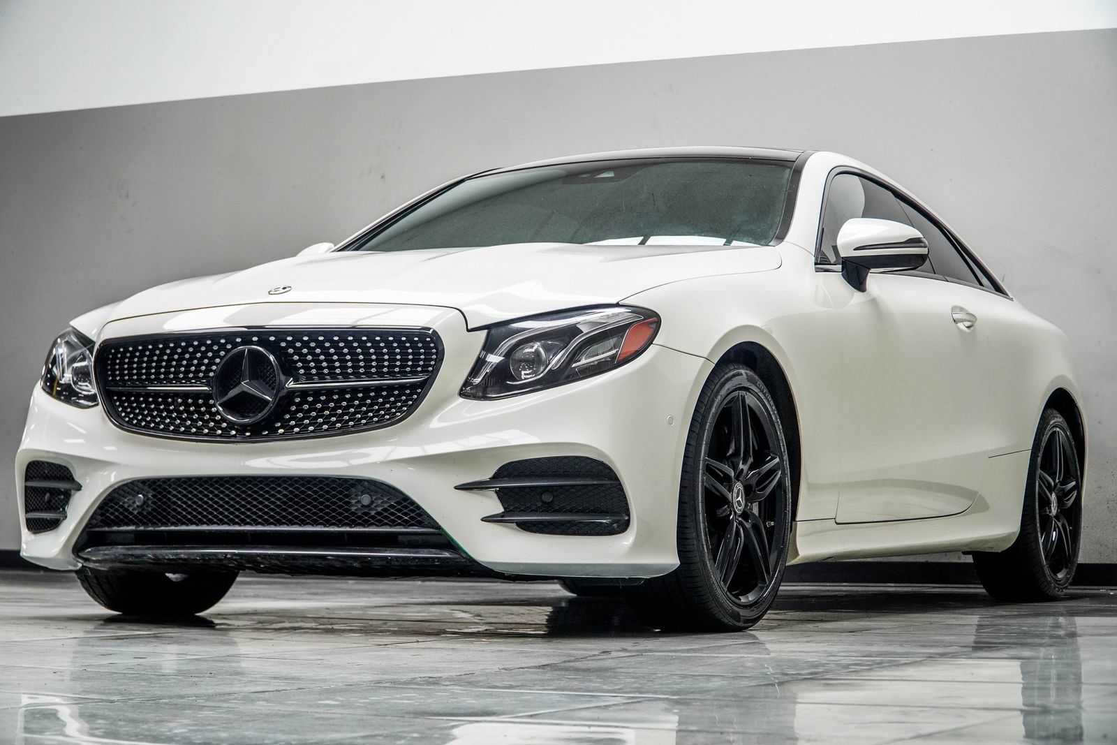Used 2018 Mercedes-Benz E 400 4MATIC Coupe w/ Premium 2 Package image 9