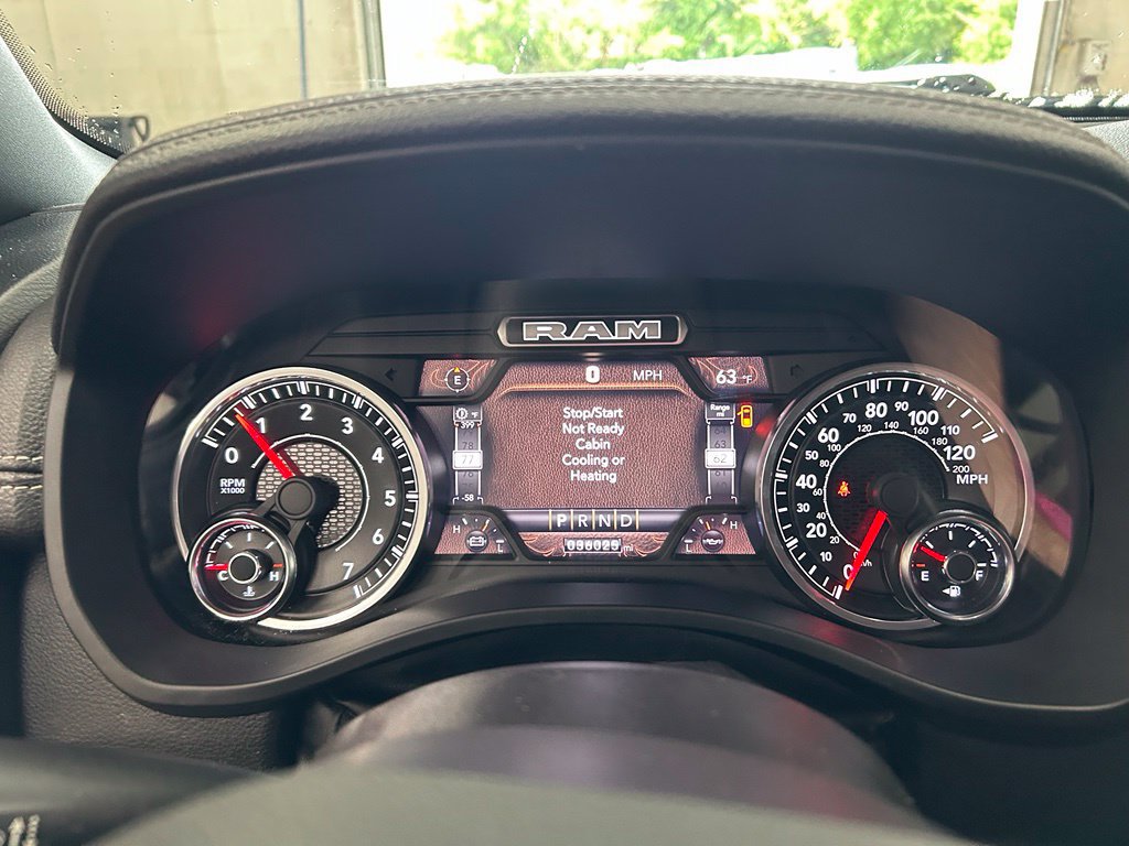 Used 2023 RAM 1500 Laramie AWD/4WD image 18