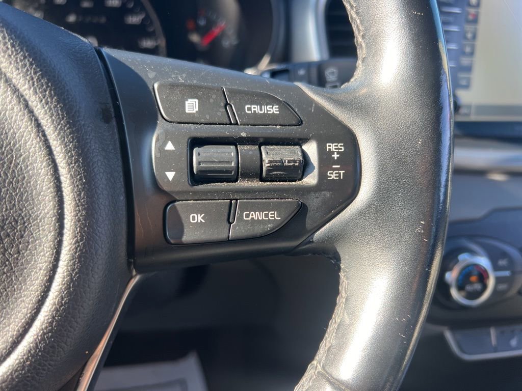 Used 2016 Kia Sorento SX image 17