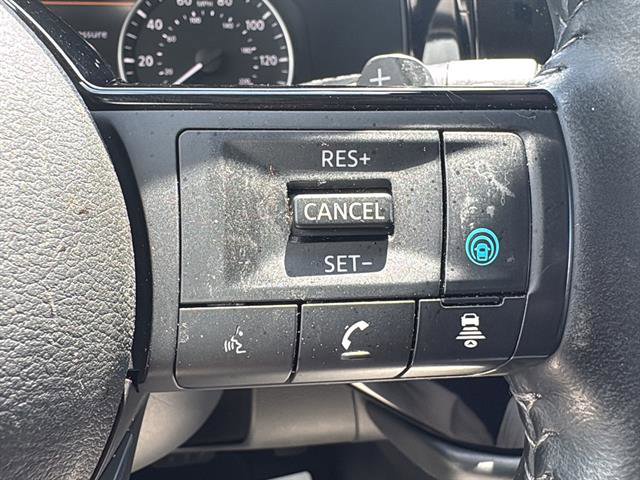 Used 2023 Nissan Pathfinder SL w/ Lighting Package (N92) FWD image 21