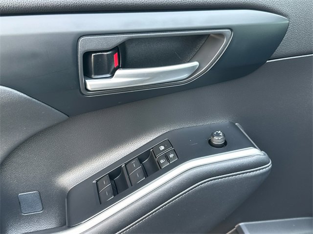 Used 2023 Toyota Highlander XLE image 21