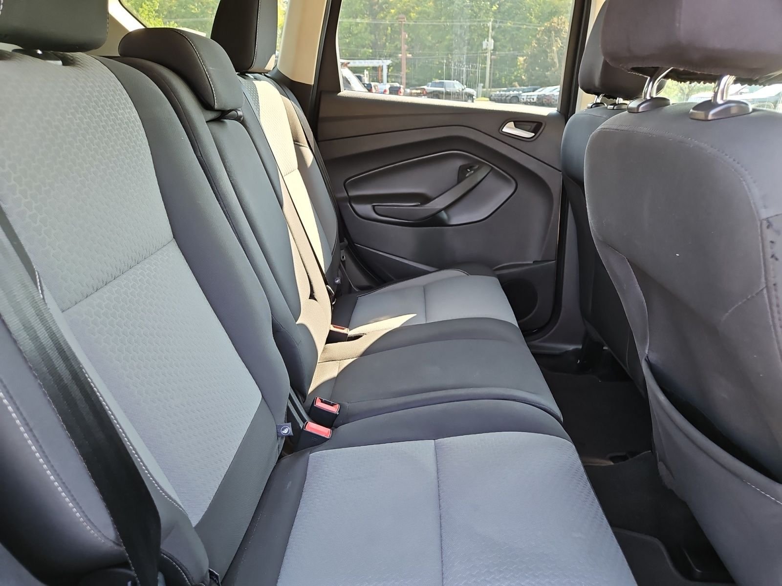 Used 2017 Ford Escape SE AWD/4WD image 17