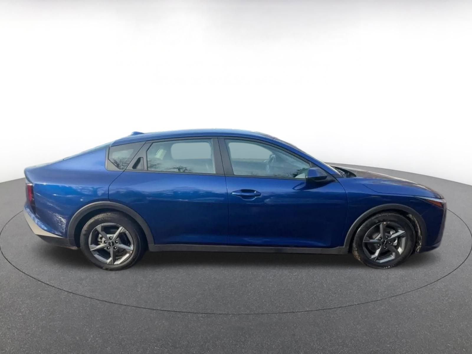 Used 2025 Kia K4 FWD image 16
