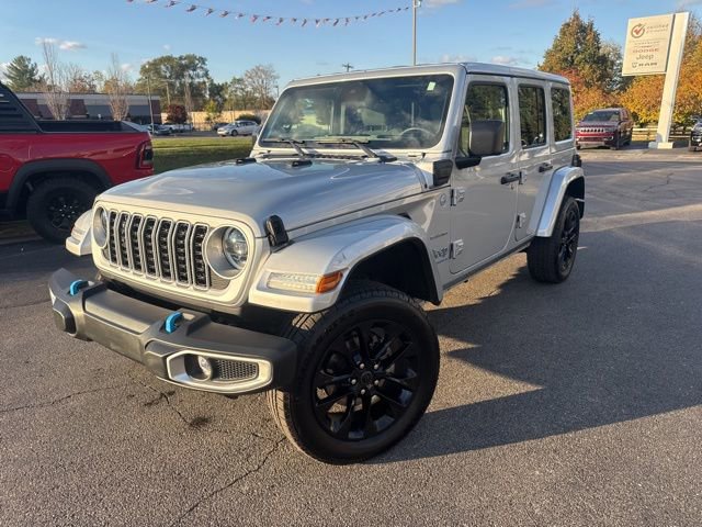 Used 2024 Jeep Wrangler Unlimited Sahara image 3