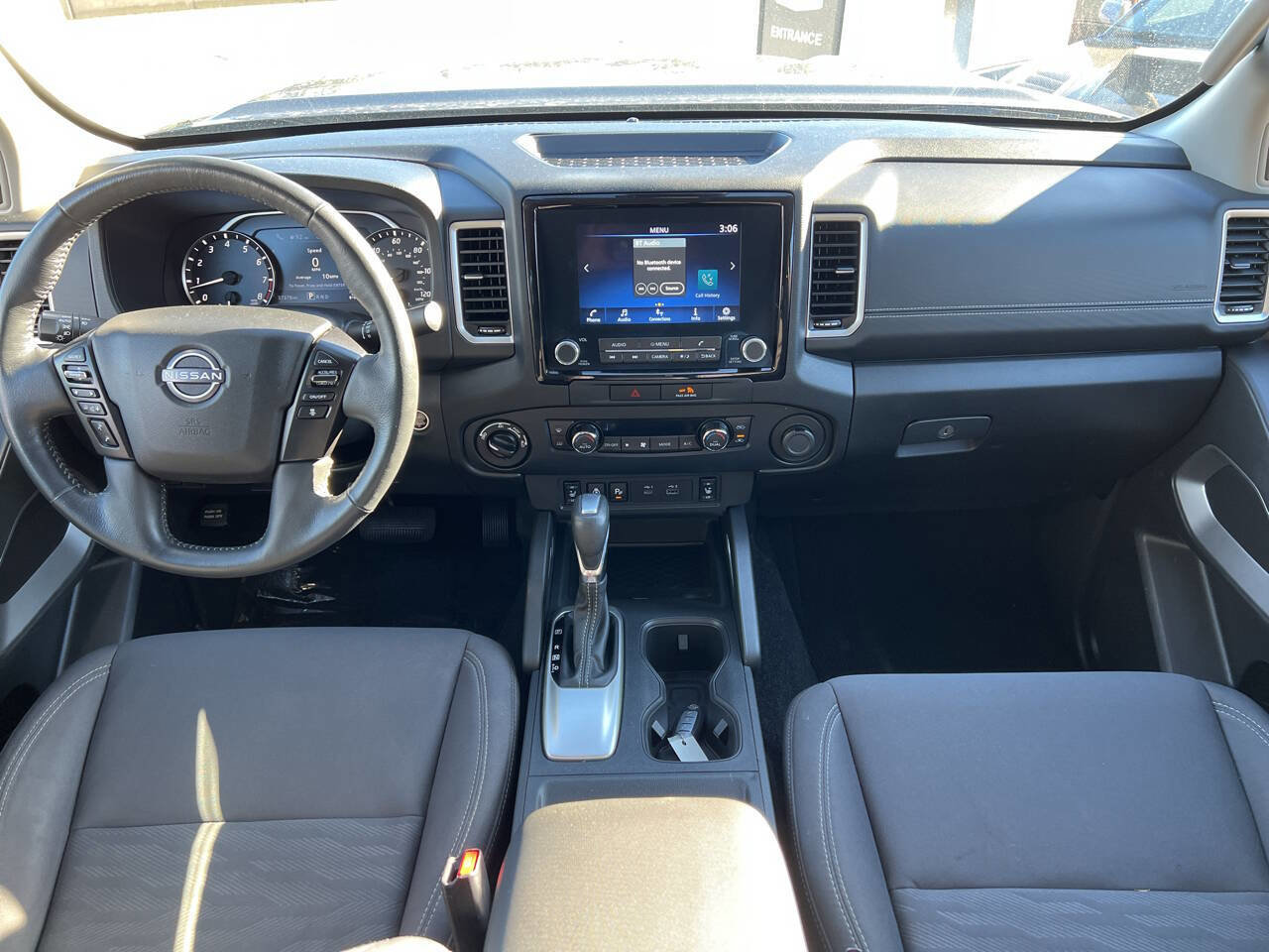 Used 2023 Nissan Frontier SV w/ Technology Package image 23