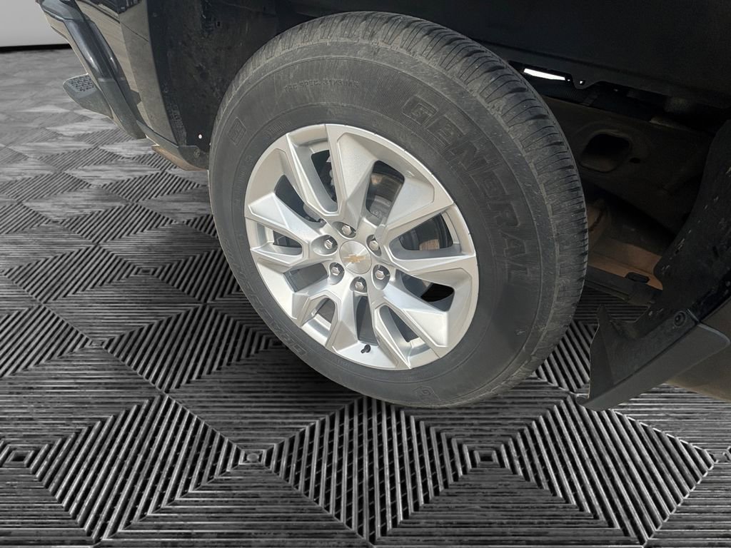 Used 2023 Chevrolet Silverado 1500 Custom image 18