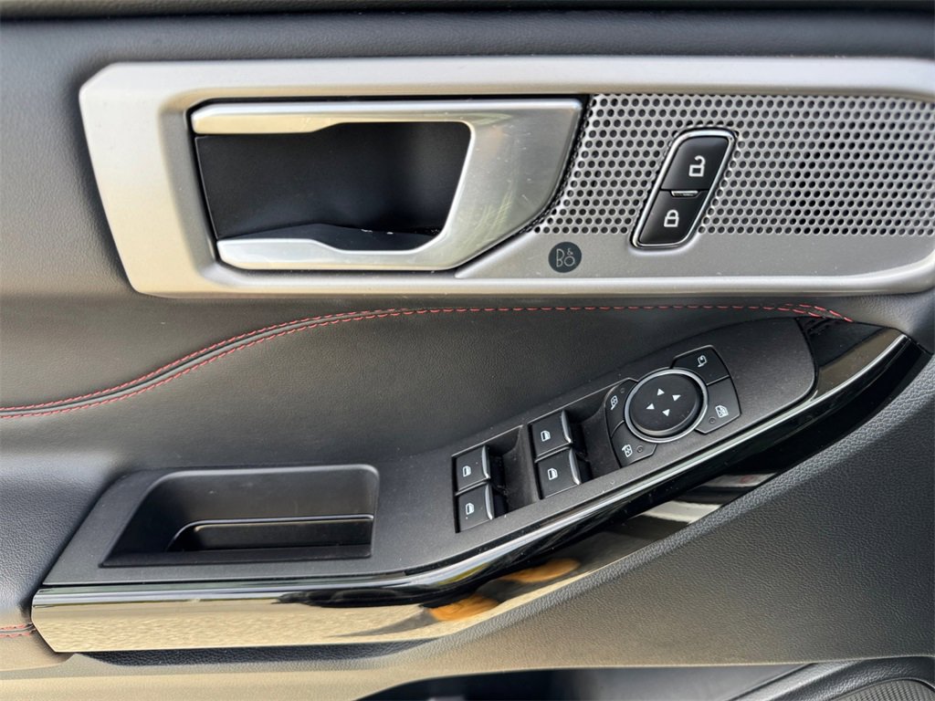 Used 2023 Ford Explorer ST-Line w/ Class IV Trailer Tow Package image 20