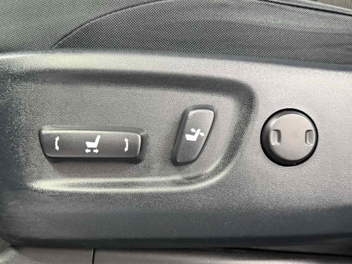 Used 2024 Toyota 4Runner TRD Off-Road image 26