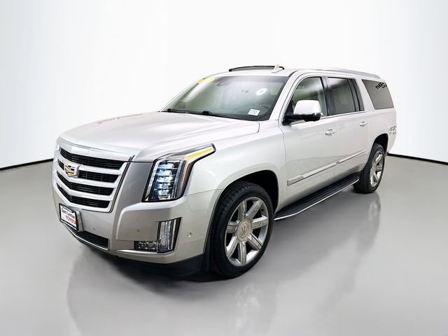 Used 2017 Cadillac Escalade ESV Luxury AWD/4WD image 3