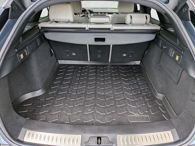 Used 2019 Land Rover Range Rover Velar R-Dynamic SE image 6