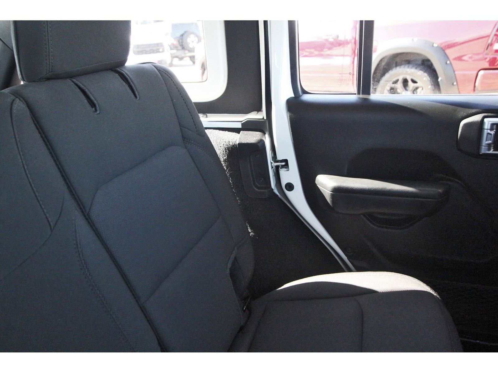 Used 2022 Jeep Wrangler Unlimited Sport image 15