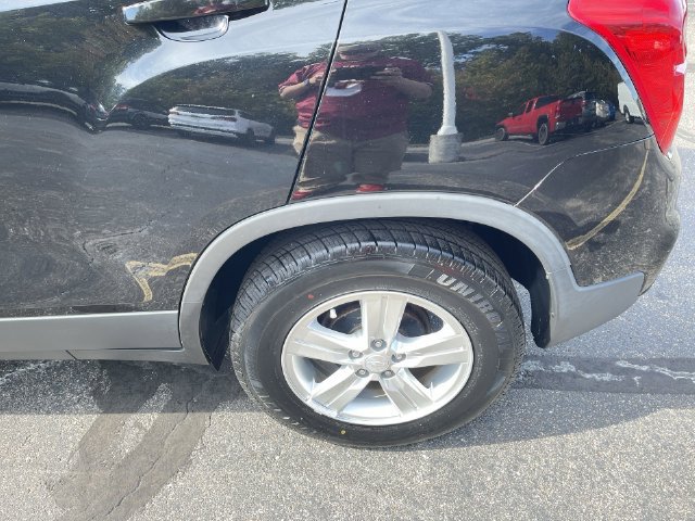 Certified 2019 Chevrolet Trax LS w/ Tint and Cruise Package FWD image 29