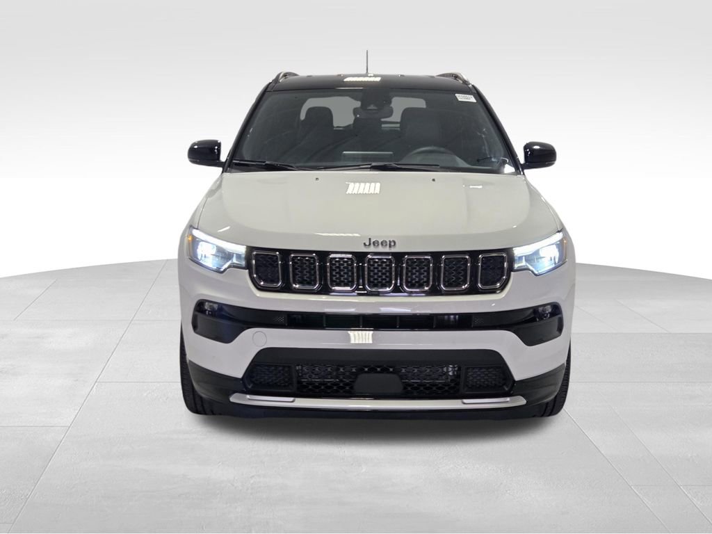 Certified 2024 Jeep Compass Limited w/ Elite Group AWD/4WD image 19