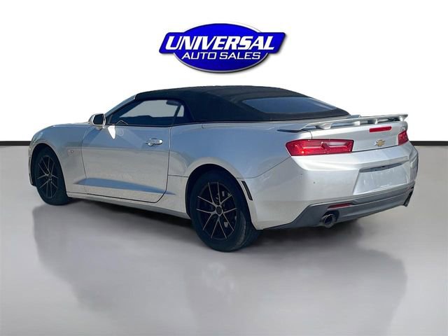 Used 2017 Chevrolet Camaro LT RWD image 5