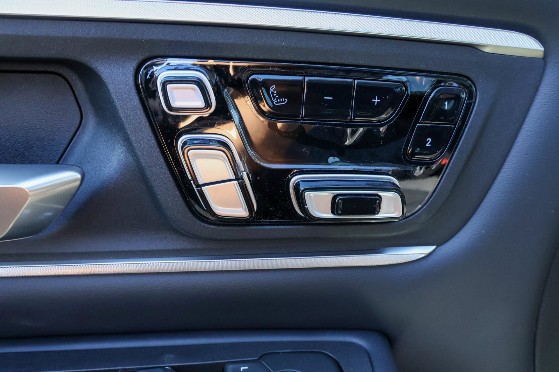 New 2026 RAM 1500 Tungsten AWD/4WD image 5