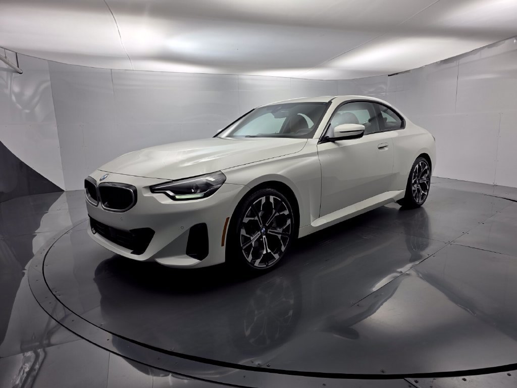 Certified 2026 BMW 230i Coupe w/ Convenience Package RWD image 8